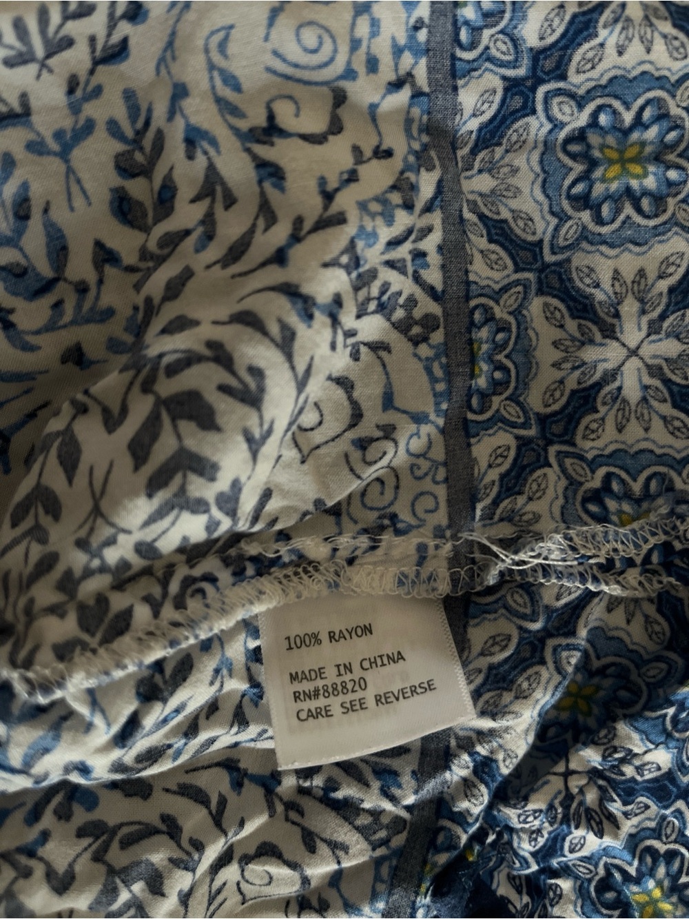 Soiree Sleeveless Blue & White Printed V-Neck Camisole - Picture 8 of 8